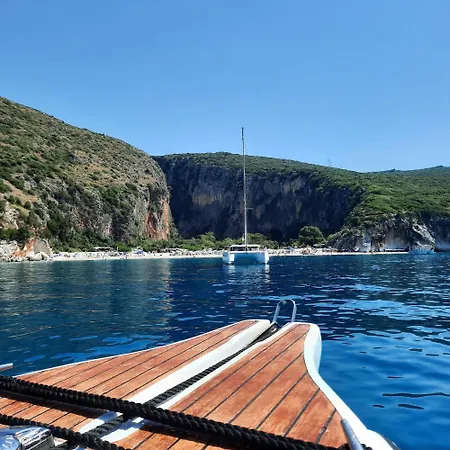Augustus 3*
