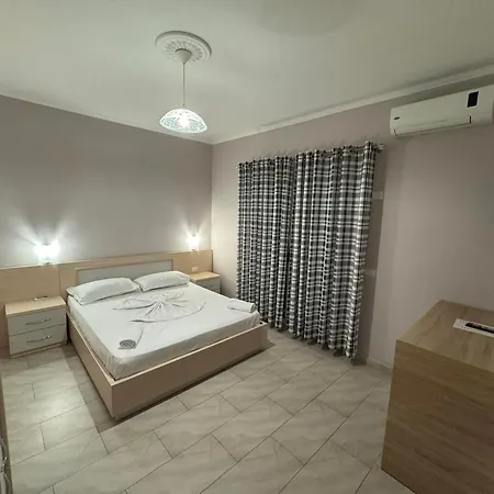 Augustus Hotel 3*